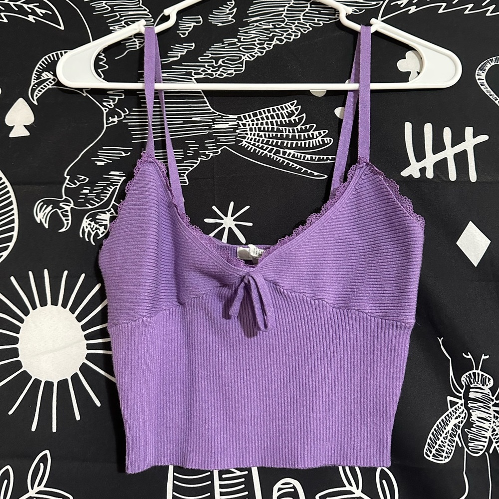 Ladies cropped tank top from Tilly’s